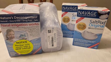 Navage Nasal irrigation with 2 - 30 packs saltpods