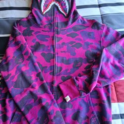 Babe hoodie size medium