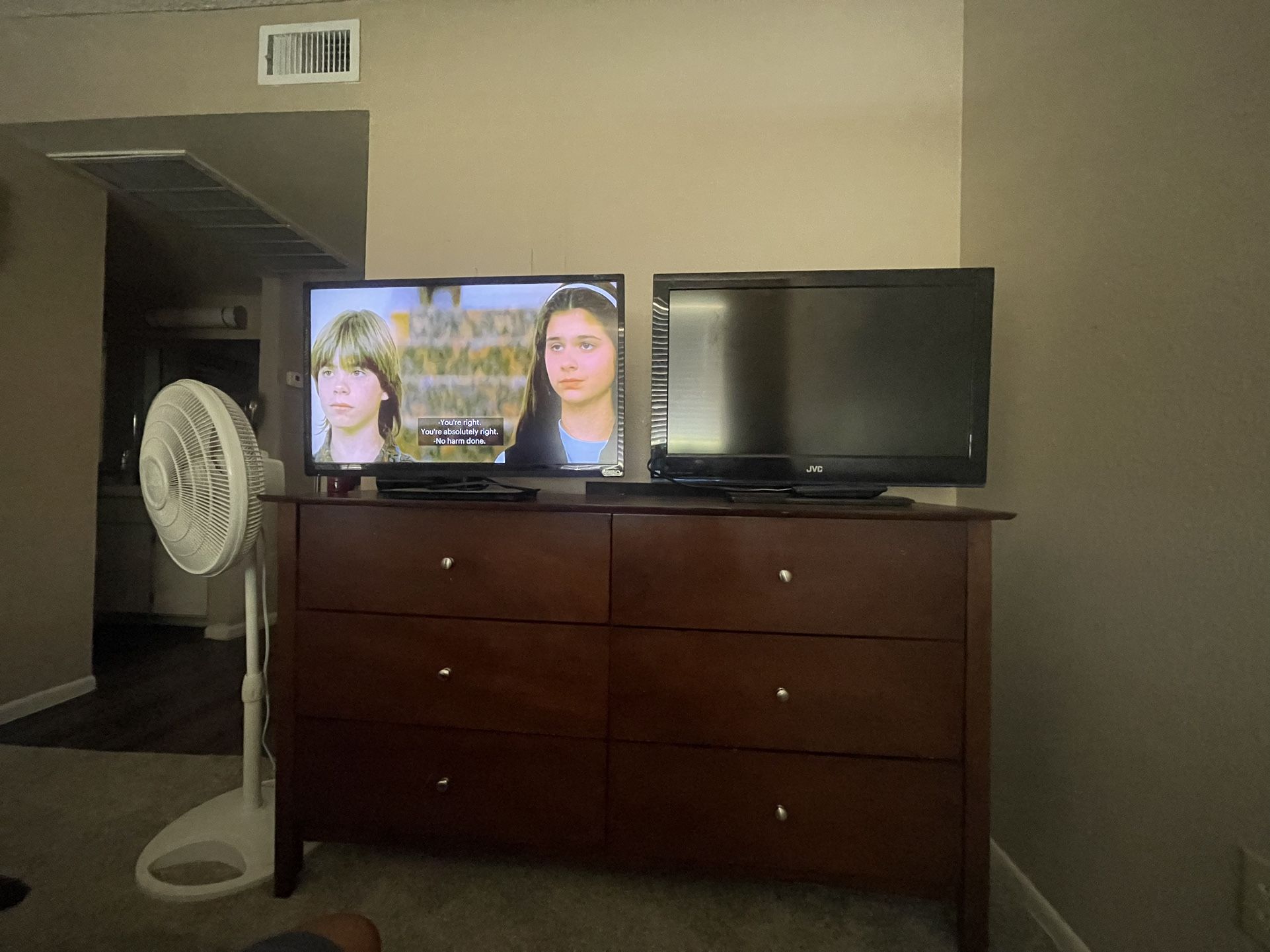 Two Nonsmart 32 Inch TVs 70 Each 