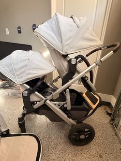UPPAbaby Vista V2 Stroller + Bassinet, RumbleSeat, Ride-On Board & Adapters – Bryce
