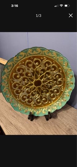 Beautiful display plate with stand