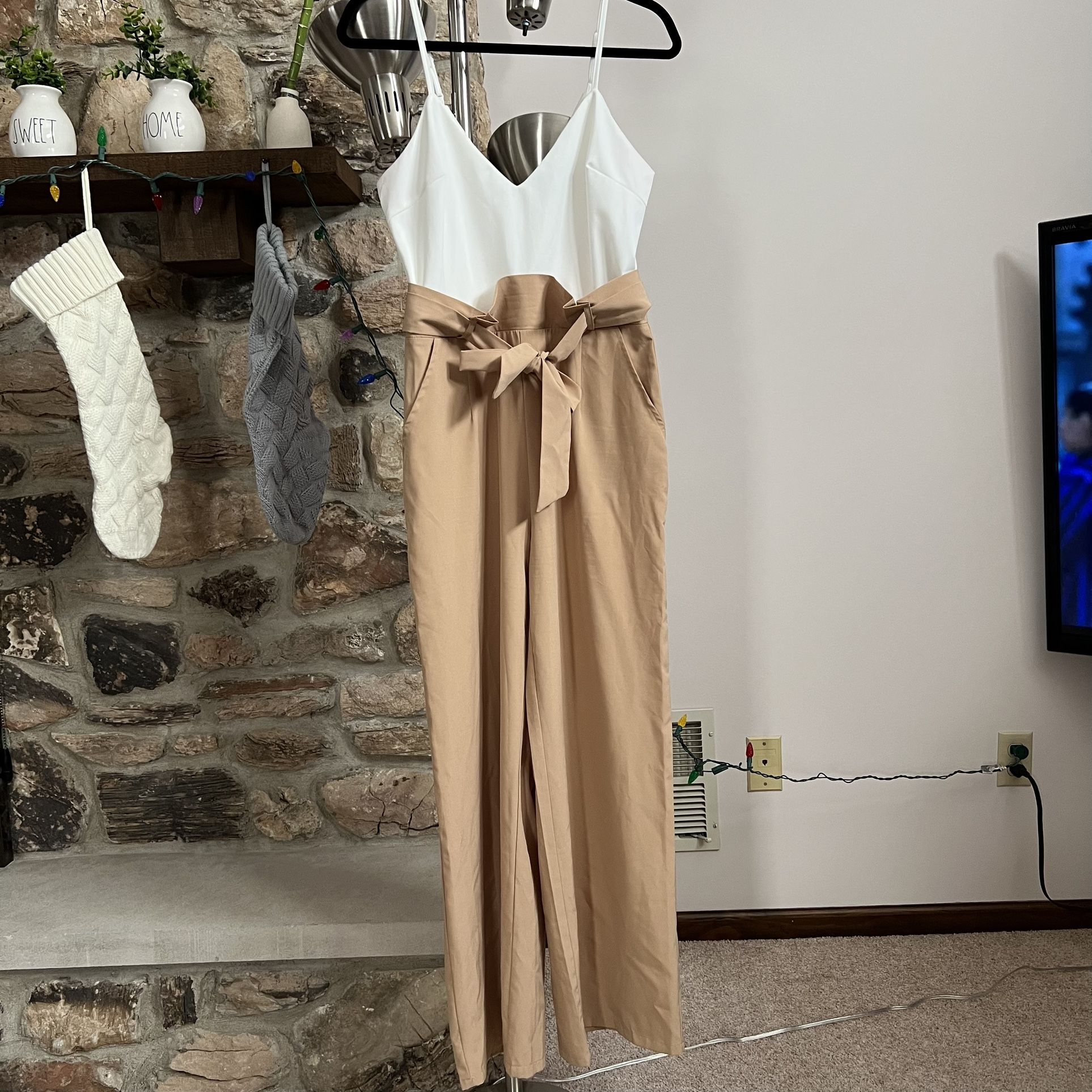 Akira White-Beige Sleeveless Jumpsuit, Women's