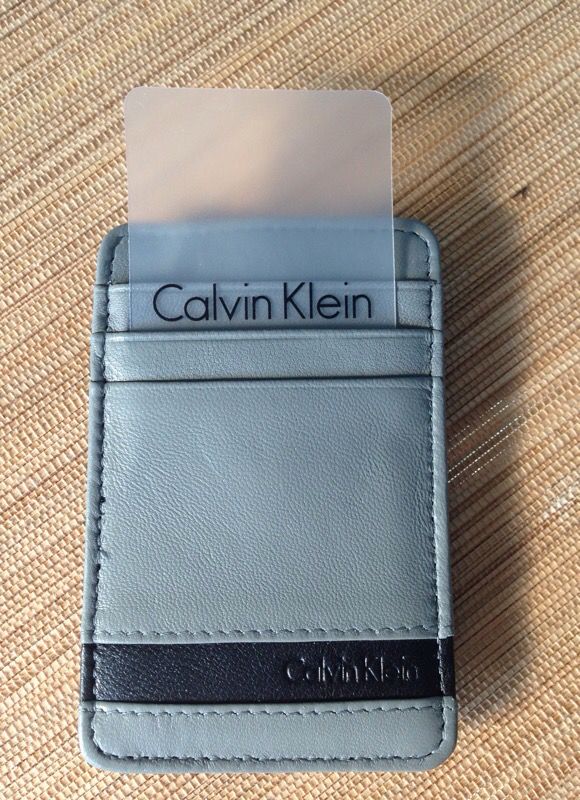 Calvin Klein money clip wallet bill gold leather authentic for Sale in  Miami, FL - OfferUp