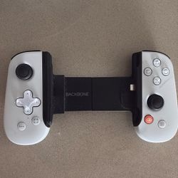Backbone Handheld Controller 