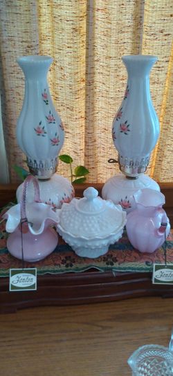 Fenton lg white glass 6os and 8os