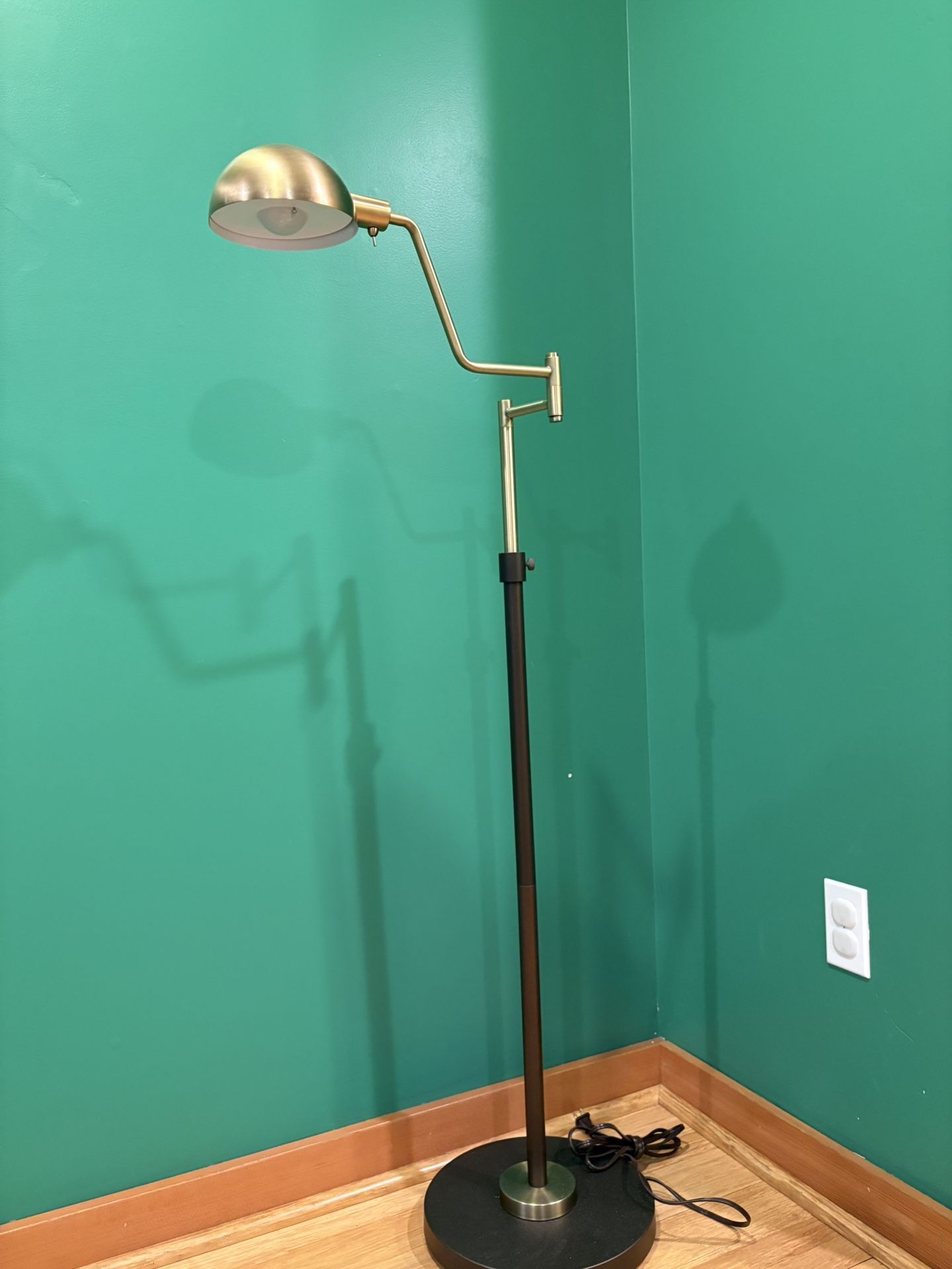 IKEA Standing Reading Lamp – Gold Shade with Black Base