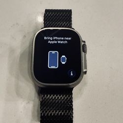 Apple Watch Ultra 2 + Apple Titanium Milanese Loop