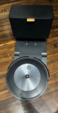 iRobot Vacuum J7+
