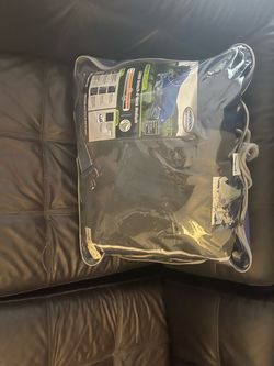 Weatherbeeta 1200D horse blanket 75” with neck cover