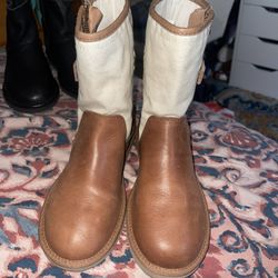 Ugg Short Boots