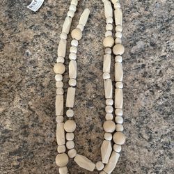 NWT Wood Bead Garland