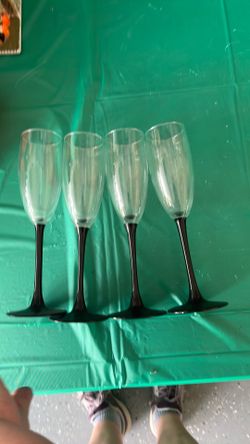 For champagne flutes