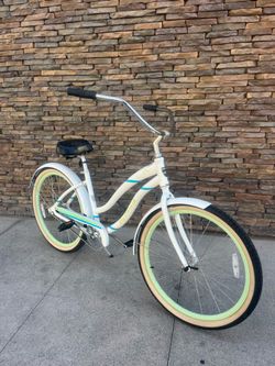 Northrock O.C 26 inch Beach Cruiser