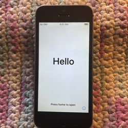 iphone SE.  Has Factory Settings  With Box  With Earphones (new)