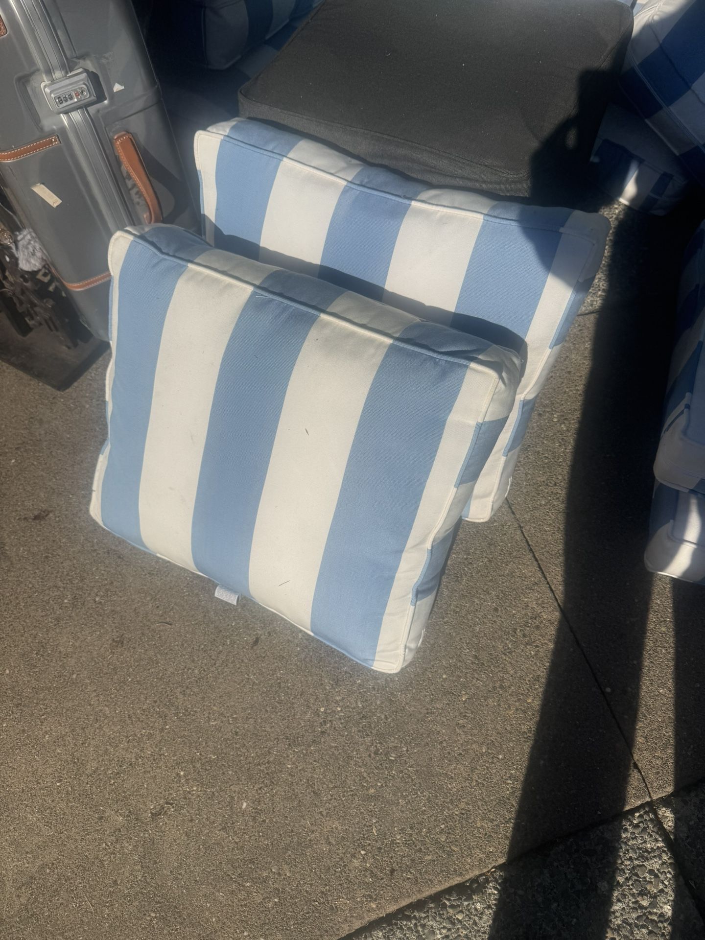 Front gate Cushions For Sale