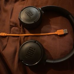 JBL Bluetooth Headphones 