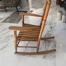 Used  Antique i Rocking Chair