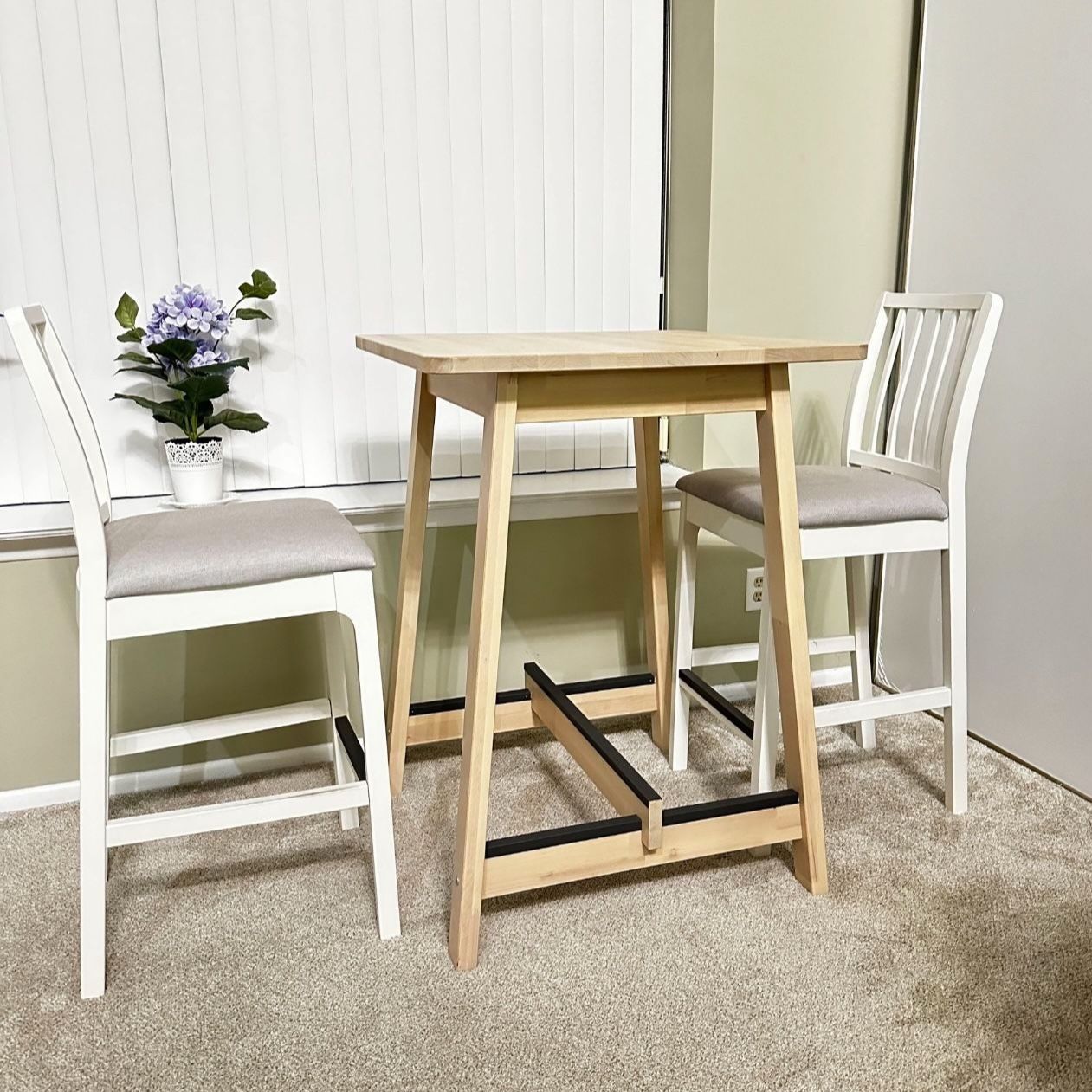 IKEA High table Bar table with 2 Chairs IKEA High table Bar table with 2 Chairs