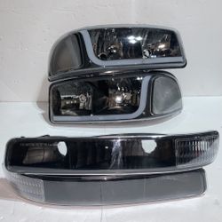GMC Sierra / Yukon LED Black Housing Headlights For 1999 To 2006