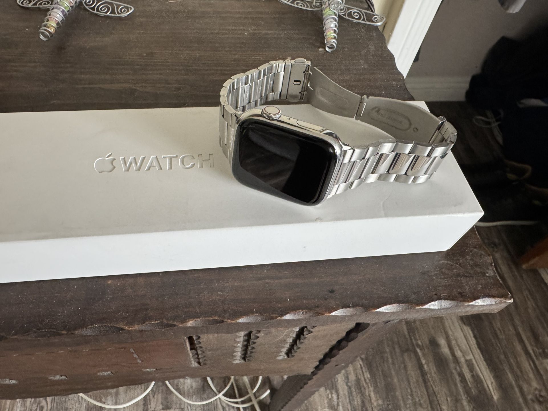 Apple Watch Series 8