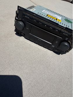 Radio (Chrysler , jeep, & dodge ) vehicles