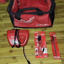 Milwaukee Bag, Charger, Knife And Extensión.