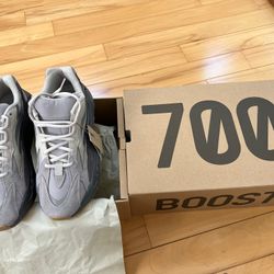 adidas Yeezy Boost 700 V2 Tephra FU7914 - Sz 11