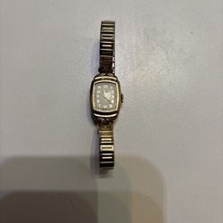 Vintage Elgin Women’s Petite Mechanical Wind Up Watch 10K
