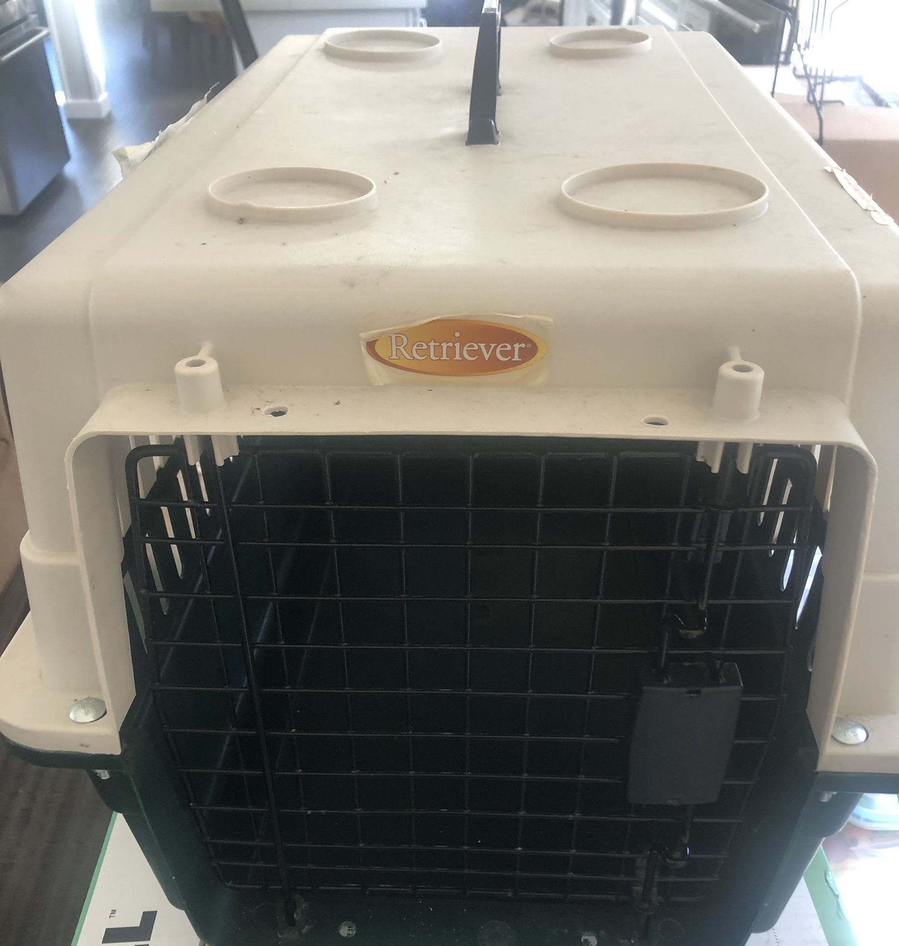 24” dog retriever crate carrier