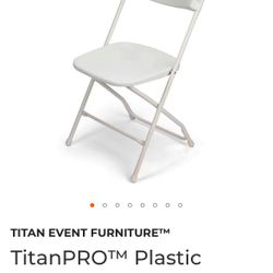 100 Plastic Folding Chairs 