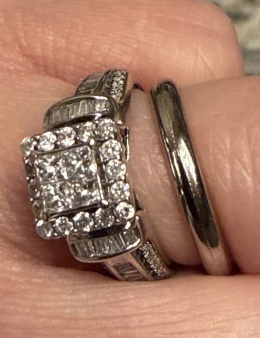 wedding ring 1ct diamonds 14 k white gold size 6.75 weight 5 grs