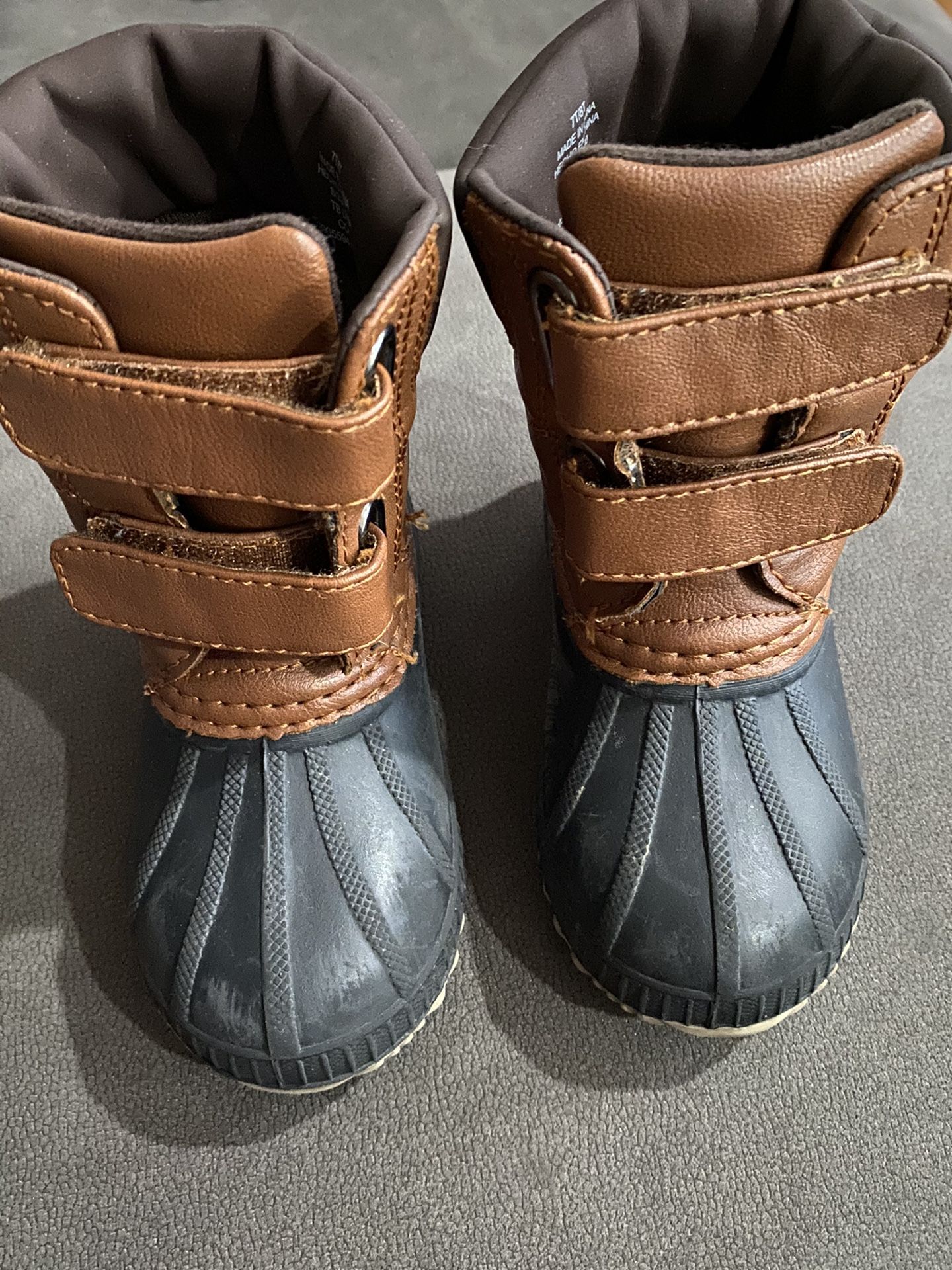 Toddler duck boots 7T/8T