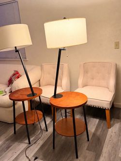 Lavish Home Modern Floor Lamp with Table