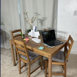 IKEA Compact Kitchen Dining Table & 4 Chairs With Seat Cushions / Mesa Comedor Compacto Y 4 Sillas