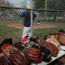 Intercambio de guantes de Beisbol !