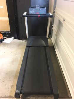 Precor Treadmill 9.41si for Sale in Kenmore WA OfferUp