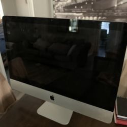 Macintosh’s Apple Mac Desktop 