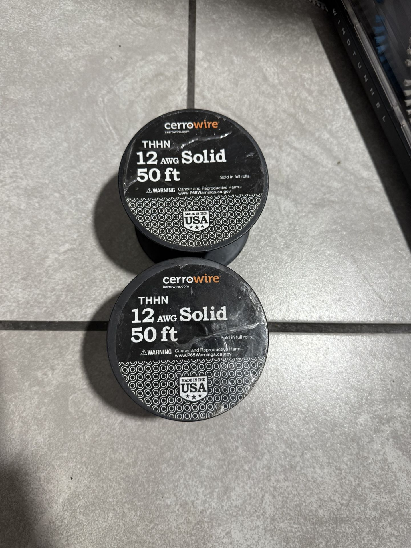 50 ft. 12-Gauge black & Green Solid Copper THHN Wire/50 pies. Alambre THHN de cobre macizo negro y verde