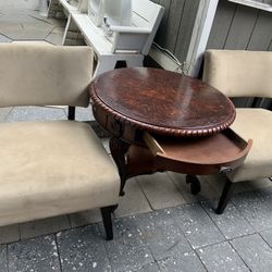 Sillas Con Su Mesita De Madera 