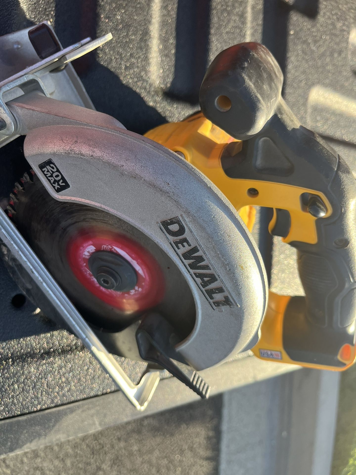 20v cordless Skil saw