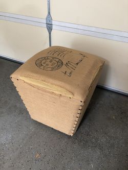 Burlap square seat chair