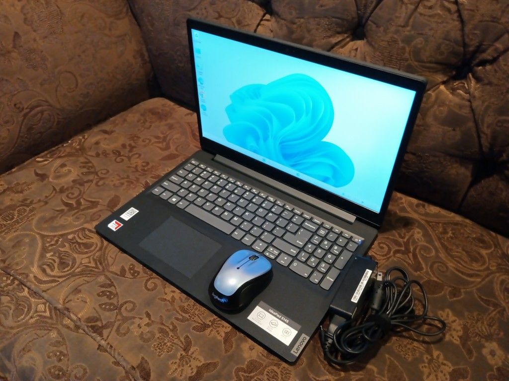 Laptop Lenovo IdeaPad S145-AMD-A6-8gb Ram-128gb HD SSD Solid