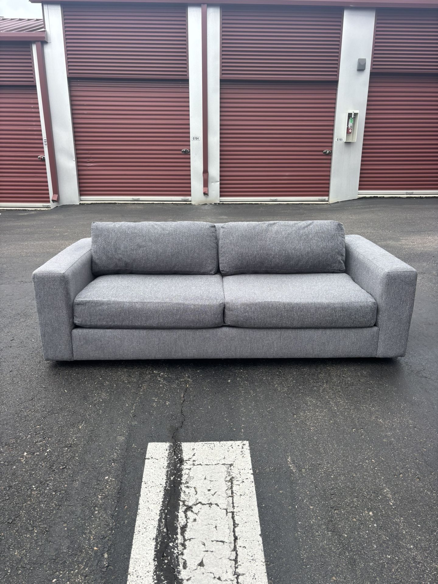 **FREE DELIVERY** Beautiful Modern Urban West Elm Couch