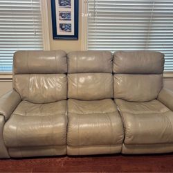 Dual Reclining Sofa With Adjustable Headrest And USB Ports