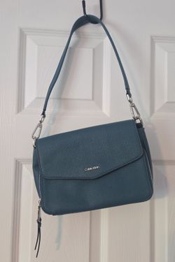 Calvin Klein Ava Novelty Demi Shoulder Bag