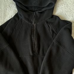 Black Lululemon Scuba