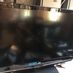 2  HDTV 40 Inch Flatscreens 1JVC and one Vizio used