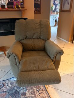 Green recliner/rocker chair