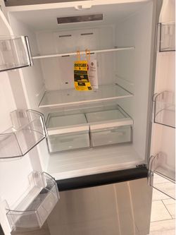 Refrigerator
