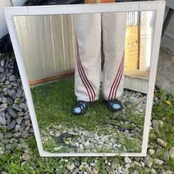 White Wood Mirror 50x70cm